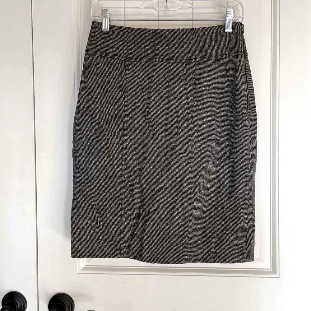 Size 2 Banana Republic skirt